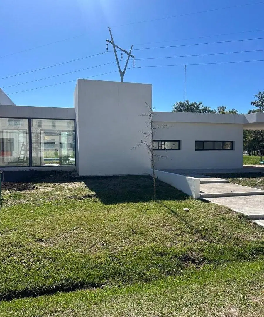 Venta Casa 3 dormitorios Pilar Altos de Campo Grande. Financiación 2