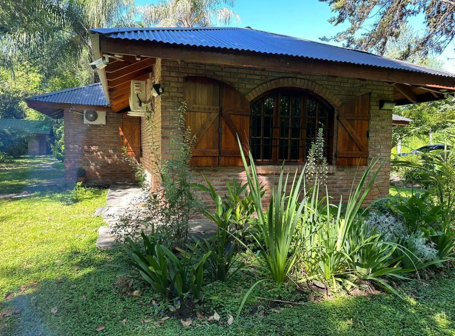 VENTA - Casa 2 dormitorios Pilar La Herradura  Lote 2.200m2 3