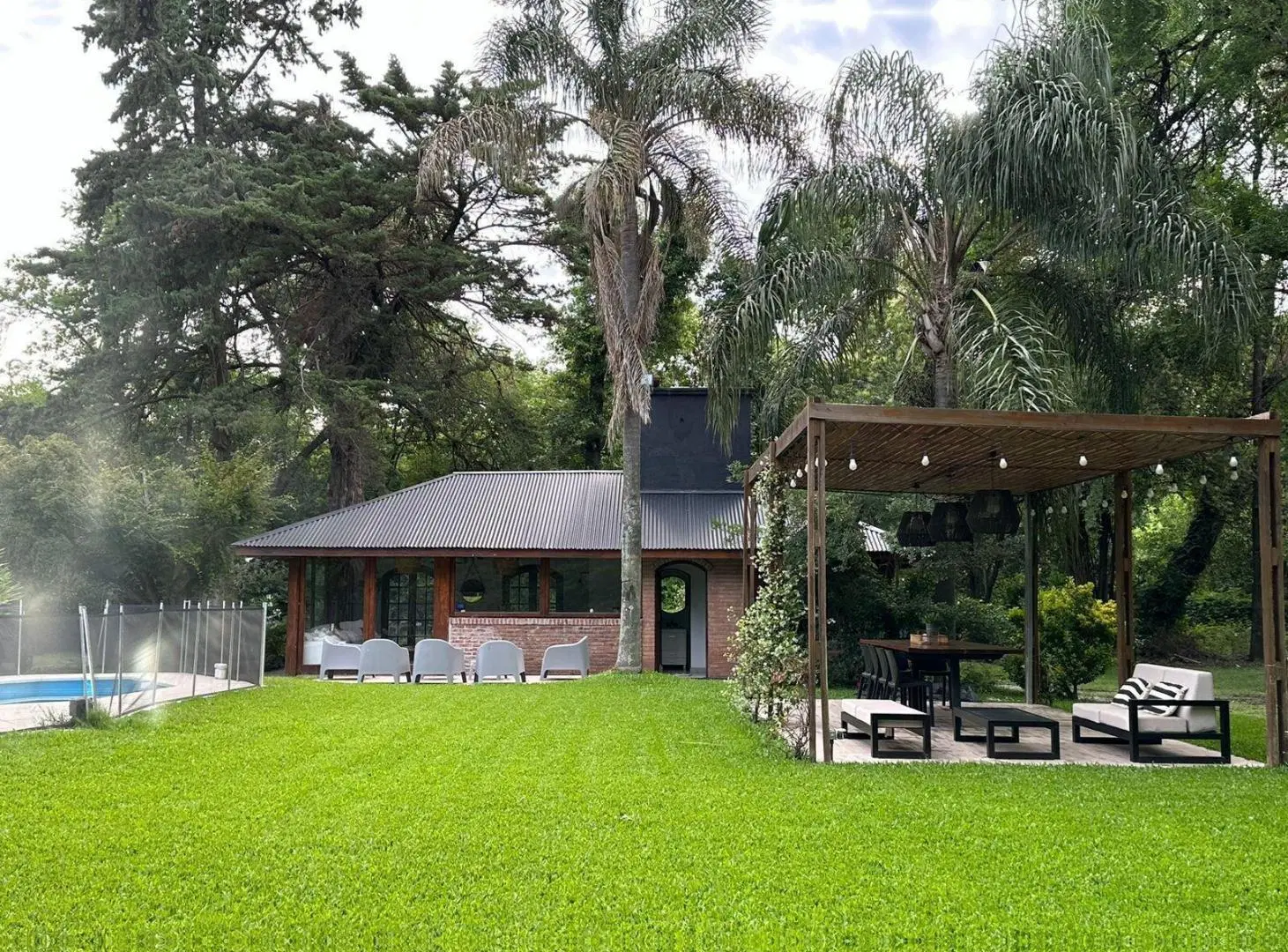 VENTA - Casa 2 dormitorios Pilar La Herradura  Lote 2.200m2 2