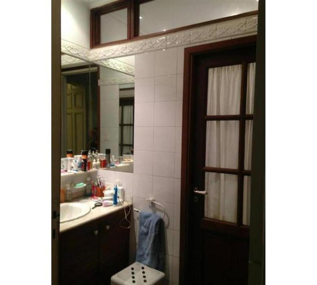 Venta - 4 Ambientes con Dependencia 3
