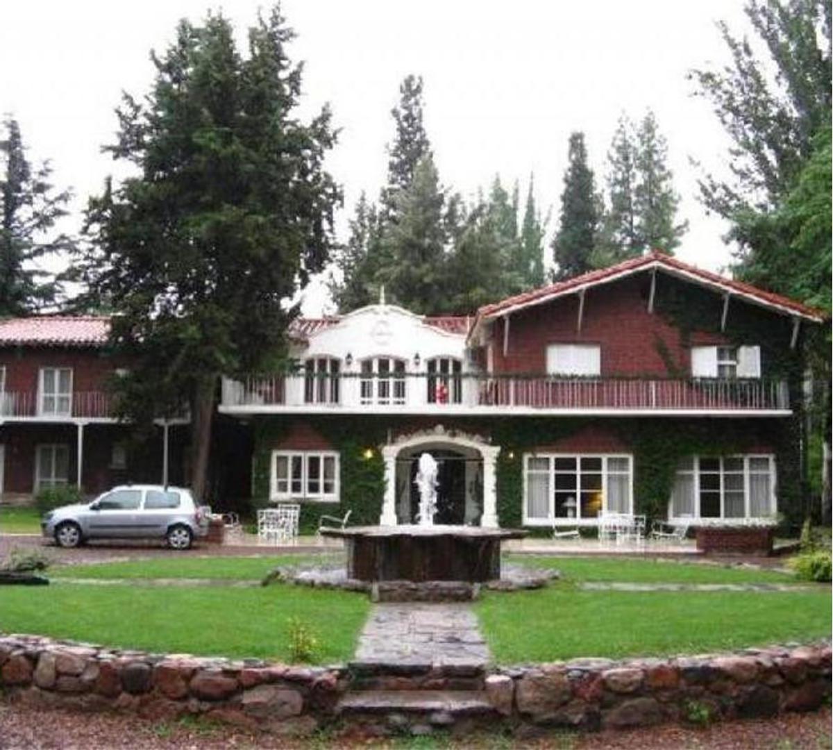 Venta - Espectacular Gran Casa en Muy Buena Ubicación - Chacra 1