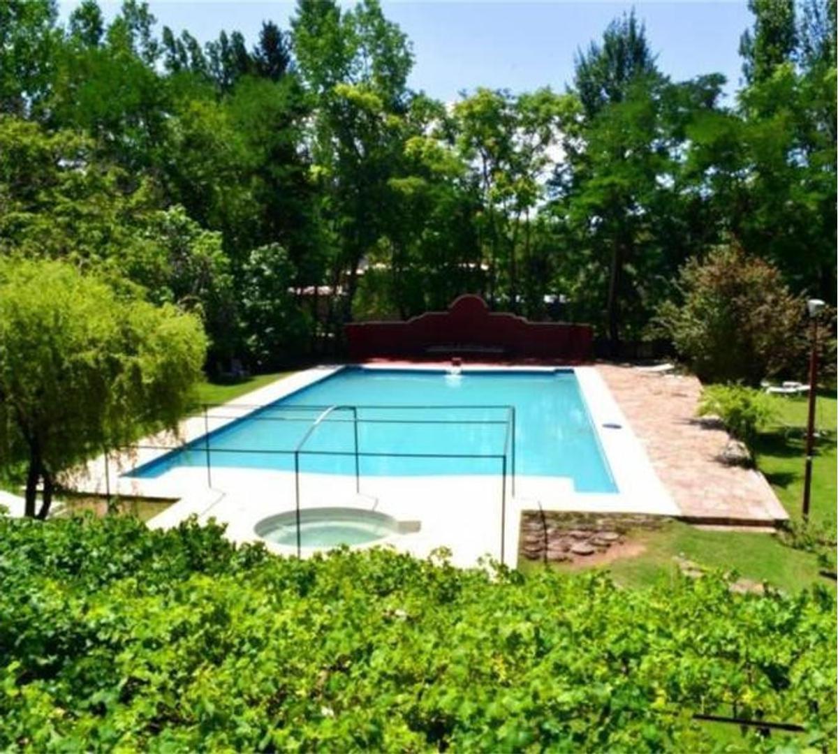 Venta - Espectacular Gran Casa en Muy Buena Ubicación - Chacra 2