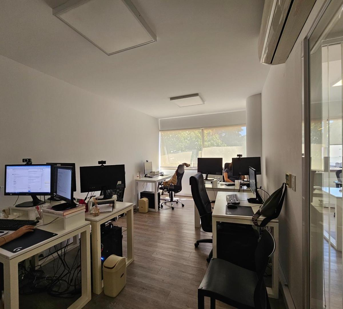 Foto de Venta excelente Oficina Corporativa, imagen 2