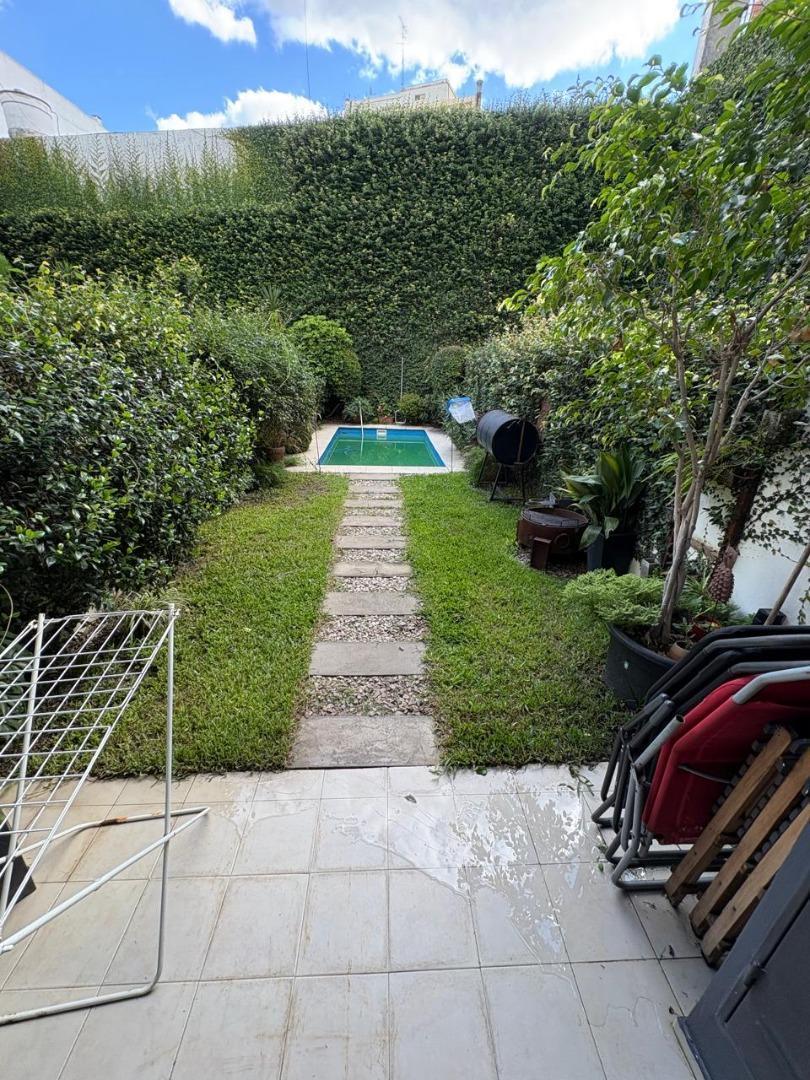 Venta - Triplex de 4 Ambientes con Jardín 3