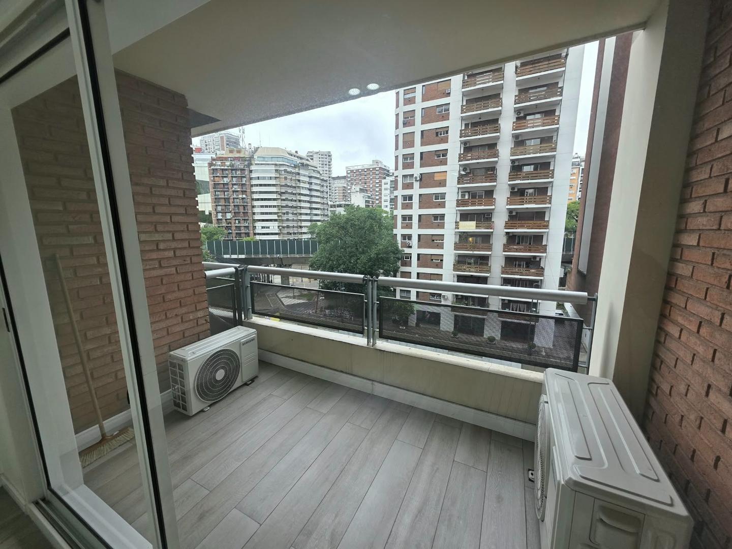 Foto de Venta Departamento de Cuatro Ambientes con Cochera Belgrano, imagen 1
