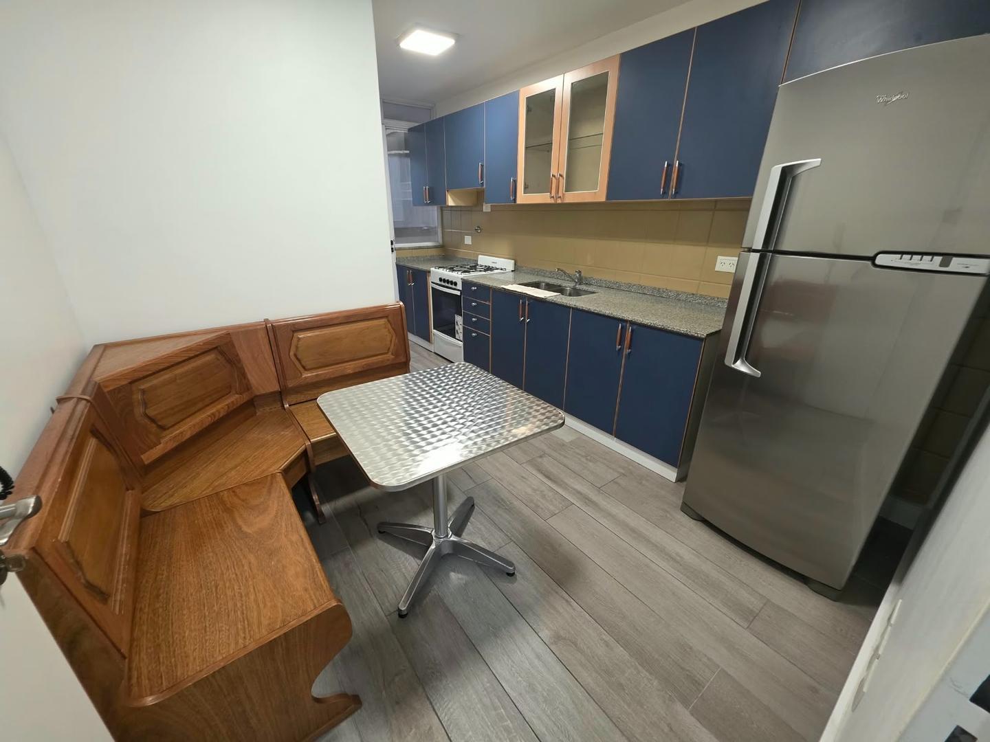 Foto de Venta Departamento de Cuatro Ambientes con Cochera Belgrano, imagen 2