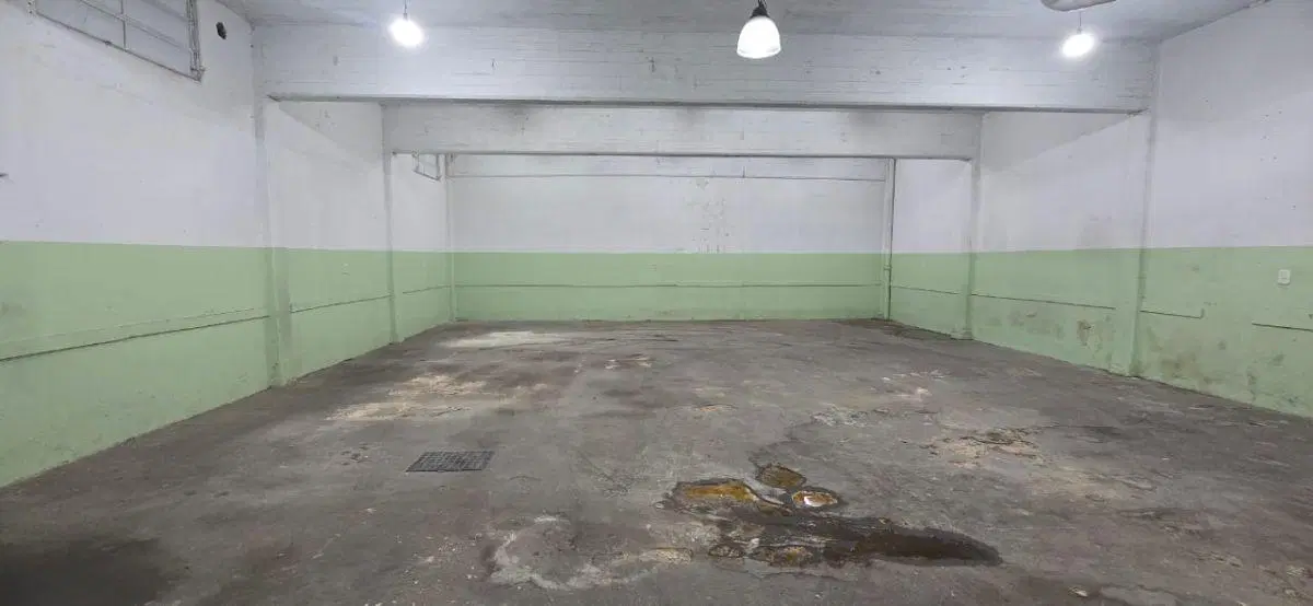 Venta Galpón/deposito y Departamento de 3 Amb. en Blok "OPORTUNIDAD" 4