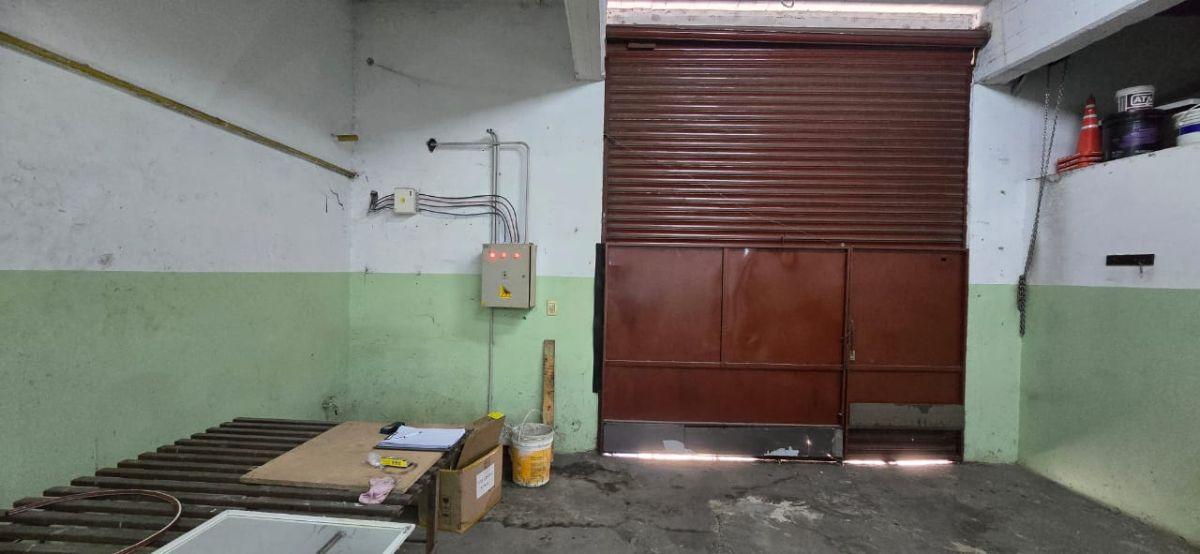 Foto de Venta Galpón/deposito y Departamento de 3 Amb. en Blok "OPORTUNIDAD", imagen 1