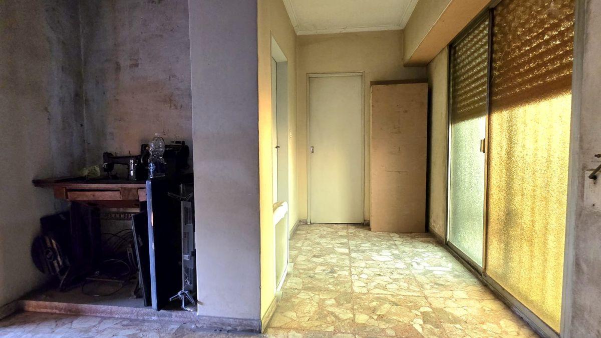 Foto de 2 Locales Comerciales - Casa 4 amb y Cochera en Block, imagen 5