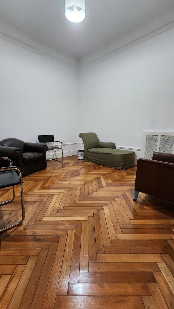 Semi - Piso de Época y Categoría Frente a Galerías Pacífico 1