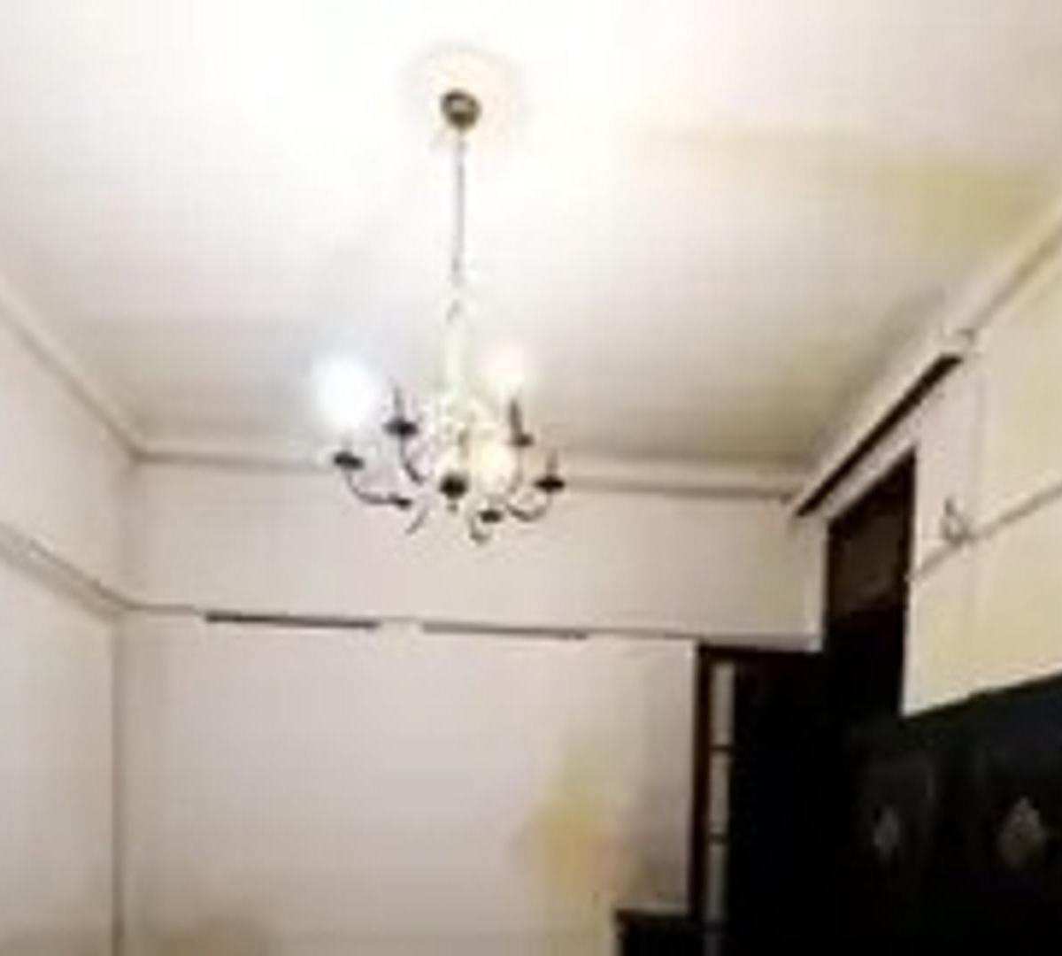 Excelente Semipiso de Época en Venta 3
