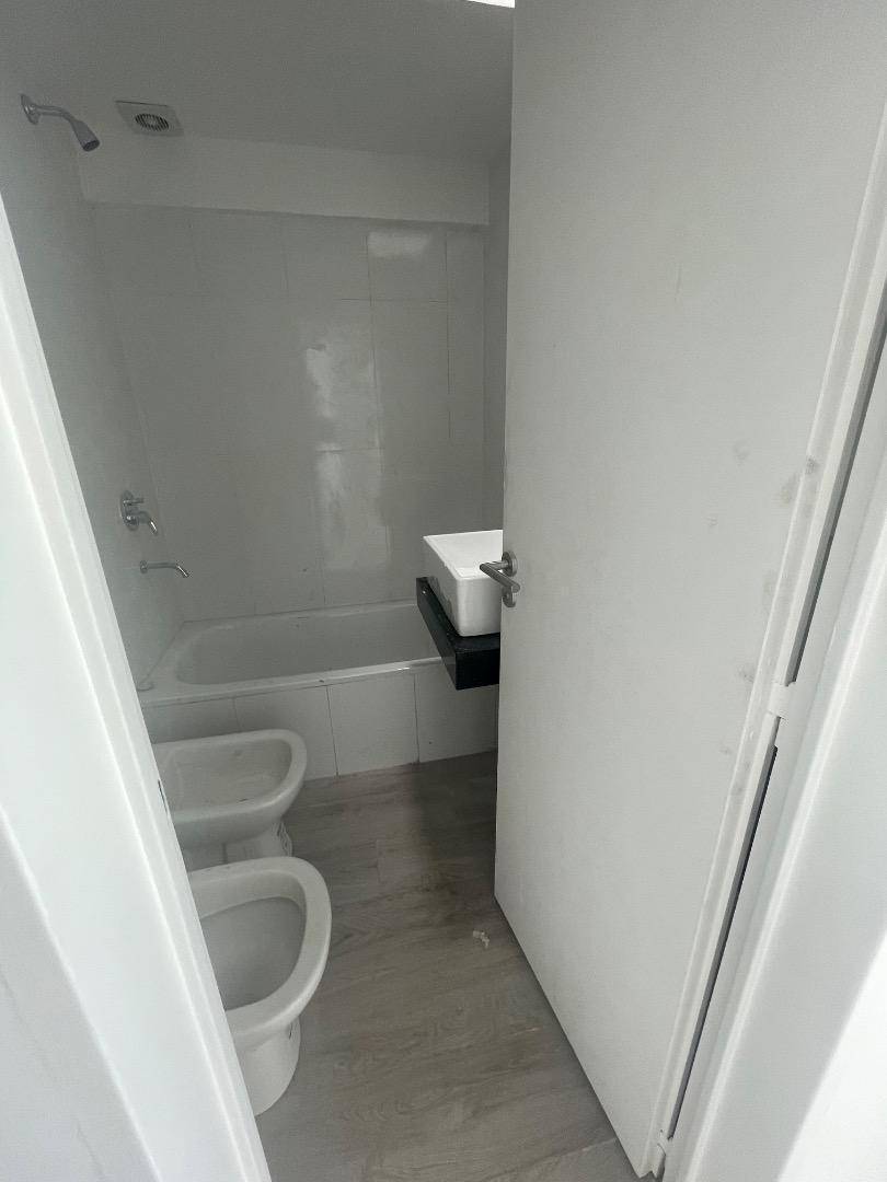 Departamento Dos Dorm. en Venta en Tigre Centro 4