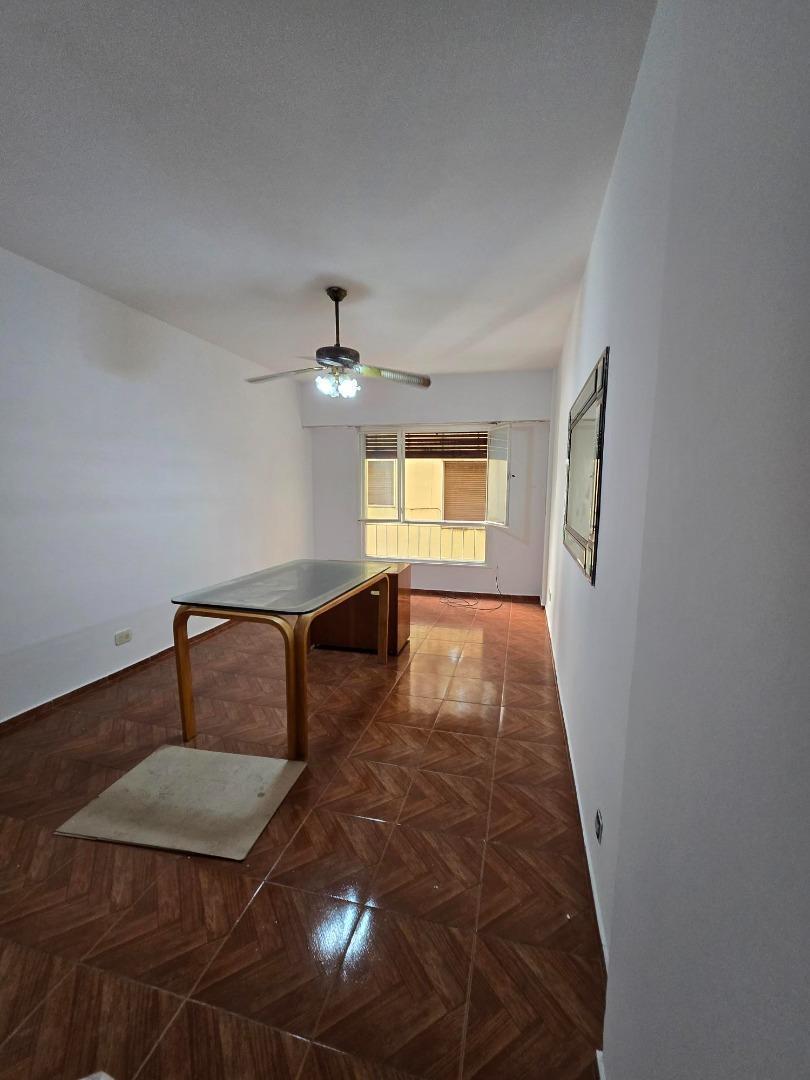Tres Dorm. y Cochera Fija y Cubierta - Bajas Expensas 3