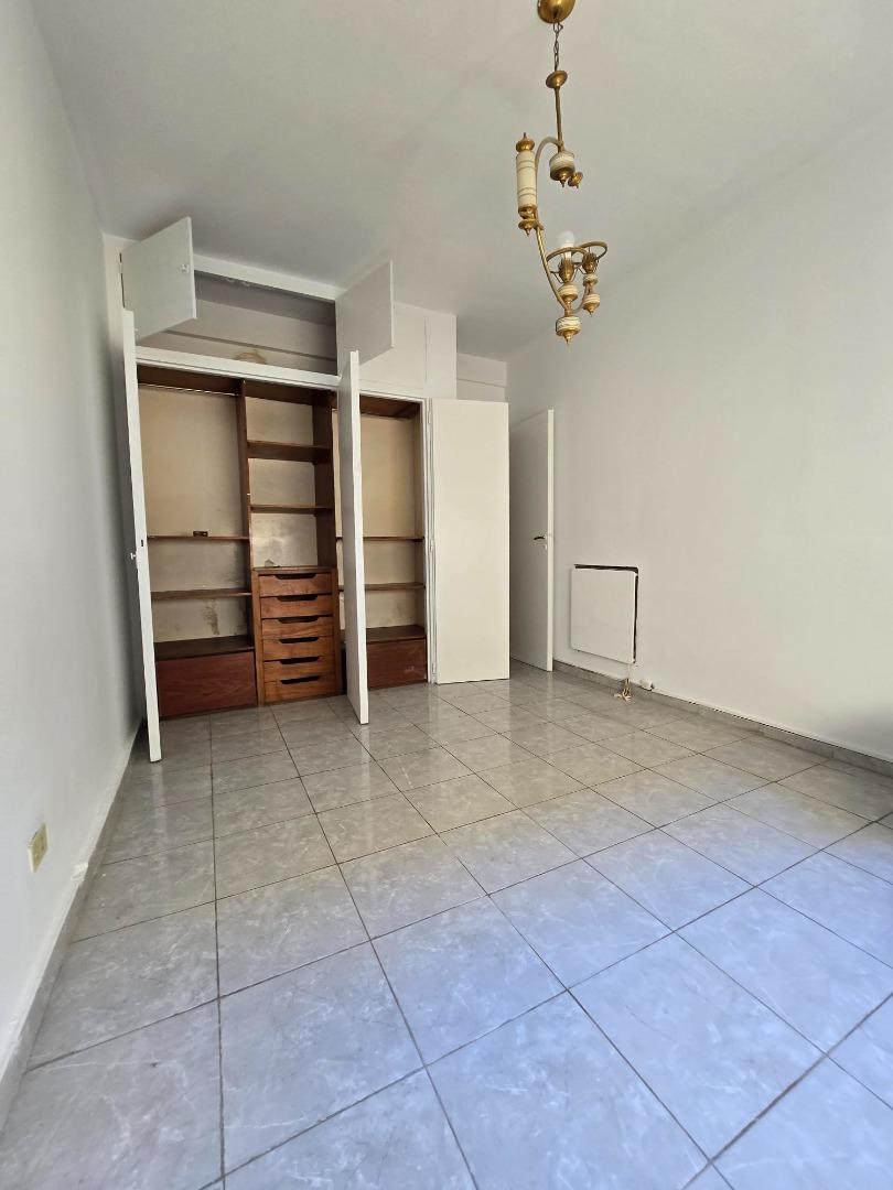 Tres Dorm. y Cochera Fija y Cubierta - Bajas Expensas 2