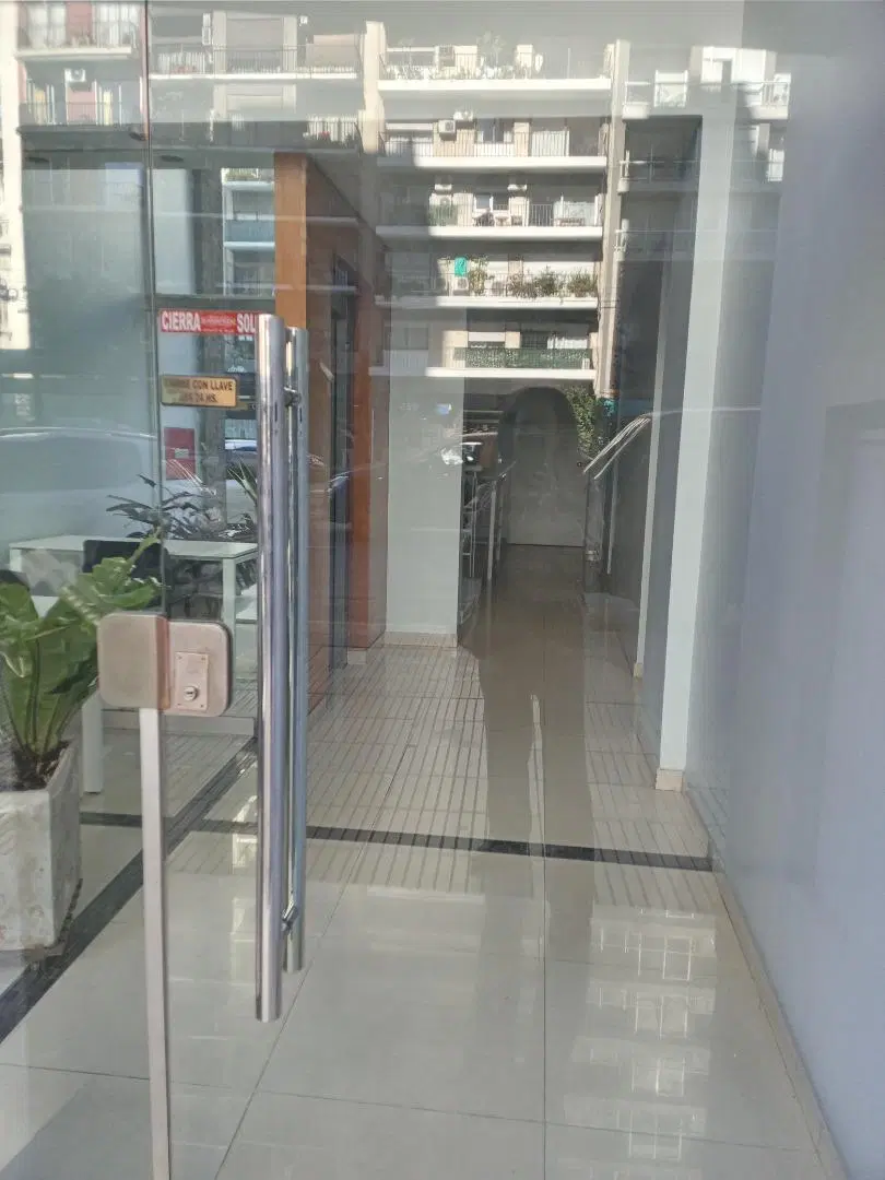 Magnifico monoambiente con balcón terraza 3