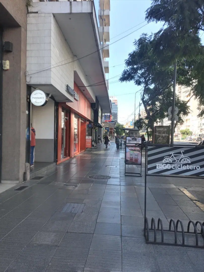 Magnifico monoambiente con balcón terraza 4