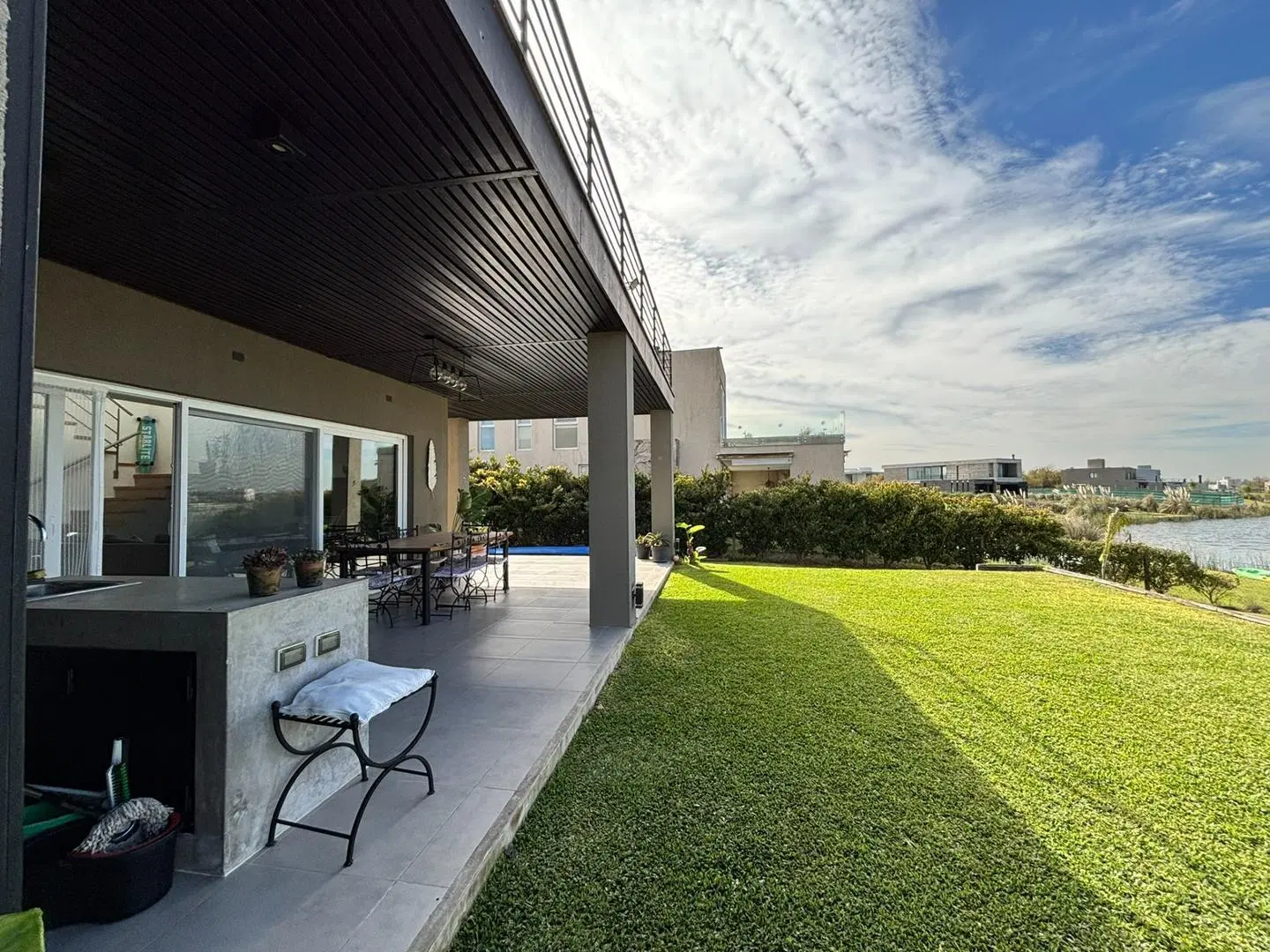 Casa en alq anual al agua con pileta Barrio El Naudir 5