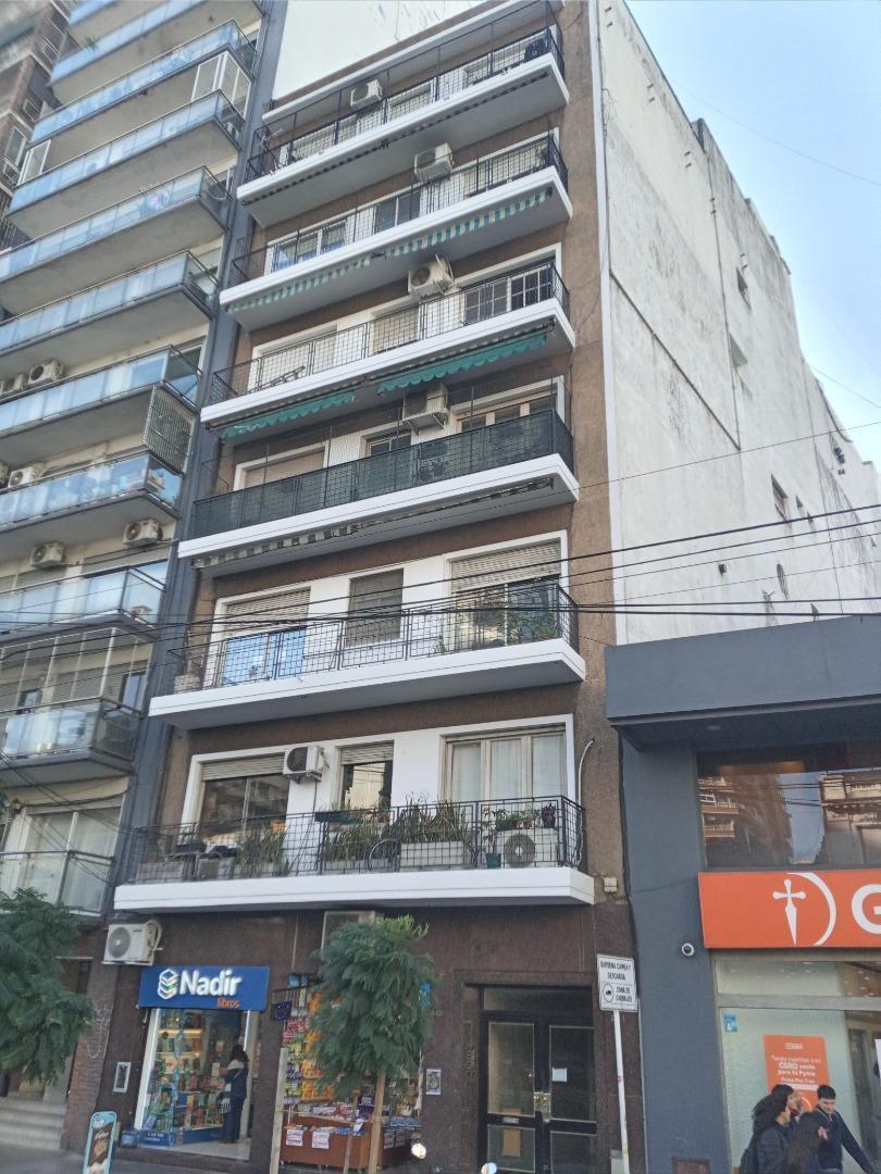 Foto de Gran ambiente sub dividido en Belgrano Apto profesional, imagen 2