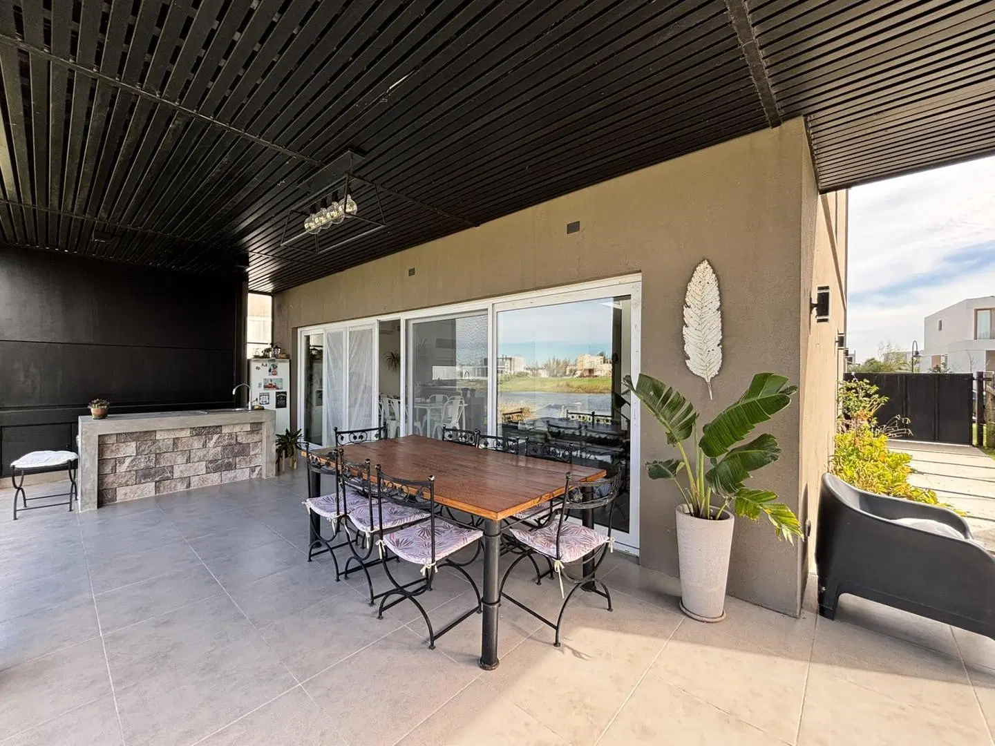 Casa en venta a la laguna c pileta Barrio El Naudir Escobar 8
