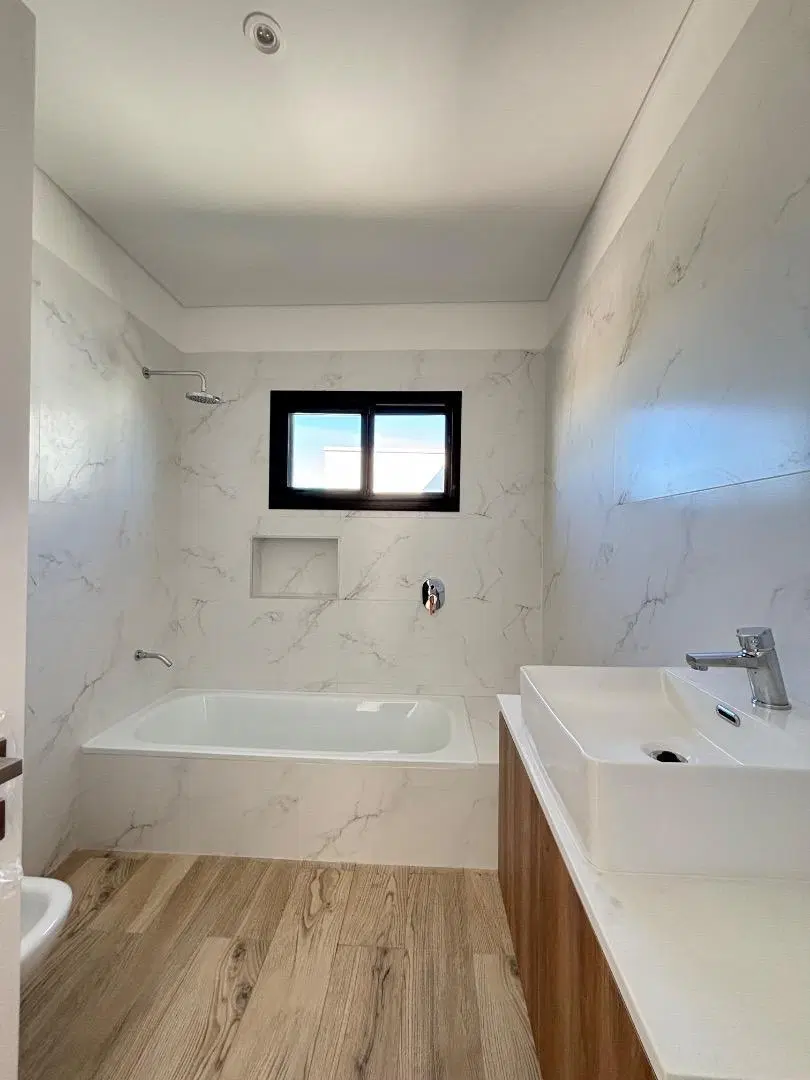 Casa en venta al golf c/ pileta en B.Golf,El Cantón. Escobar 5