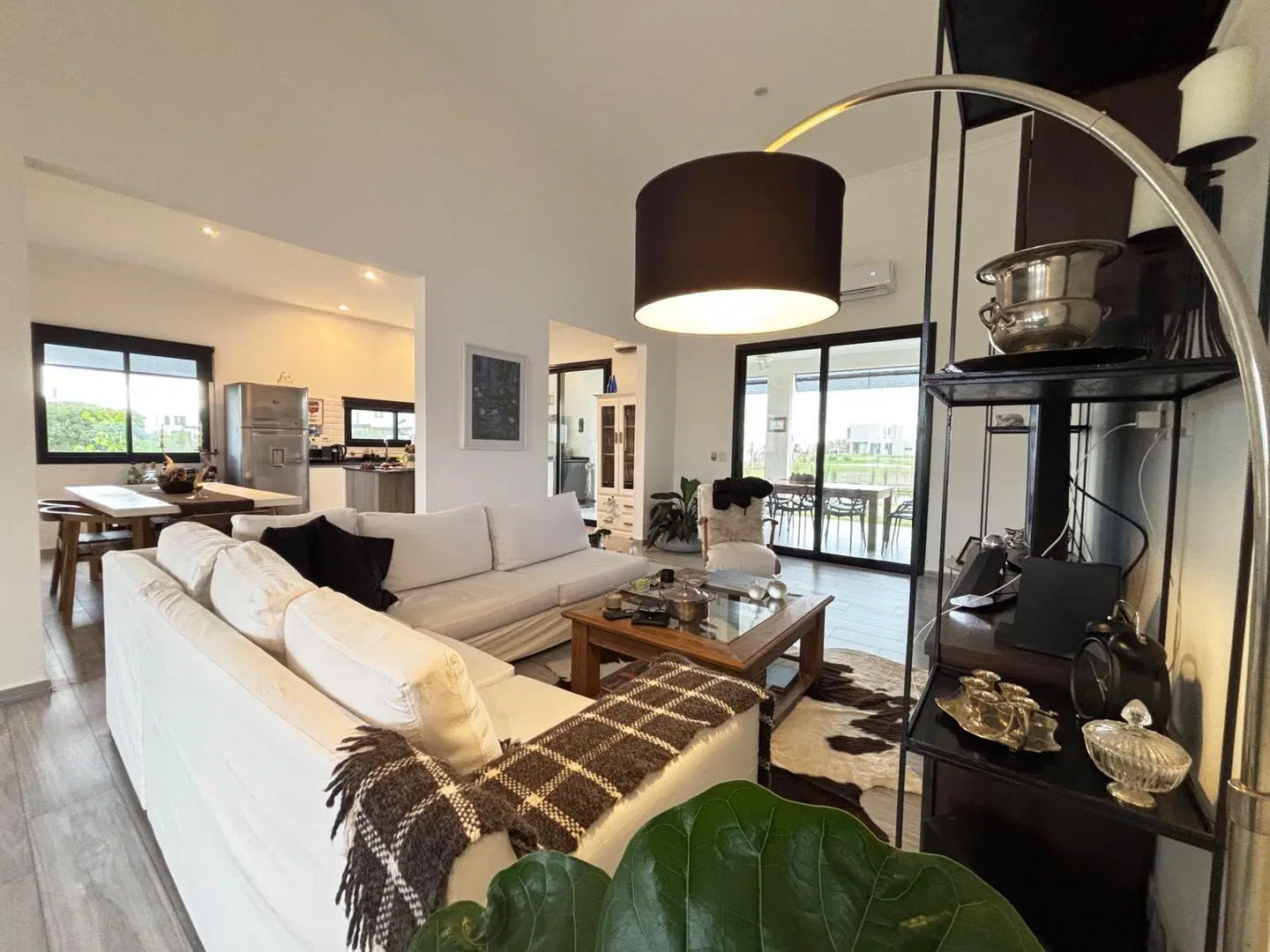 Casa en venta en una planta en B. El Naudir, Escobar. 4