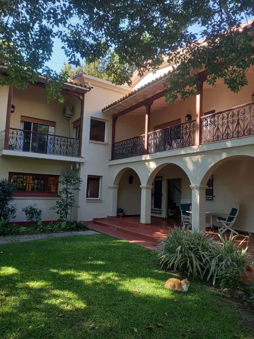 Foto de Gran casa en venta en lomas de San Isidro sobre lote 1224m2, imagen 4