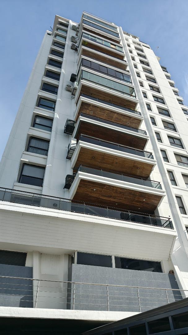 Foto de Depto venta 3 hab. 1 coch 8vo piso Torre1 Marinas Golf Tigre, imagen 4