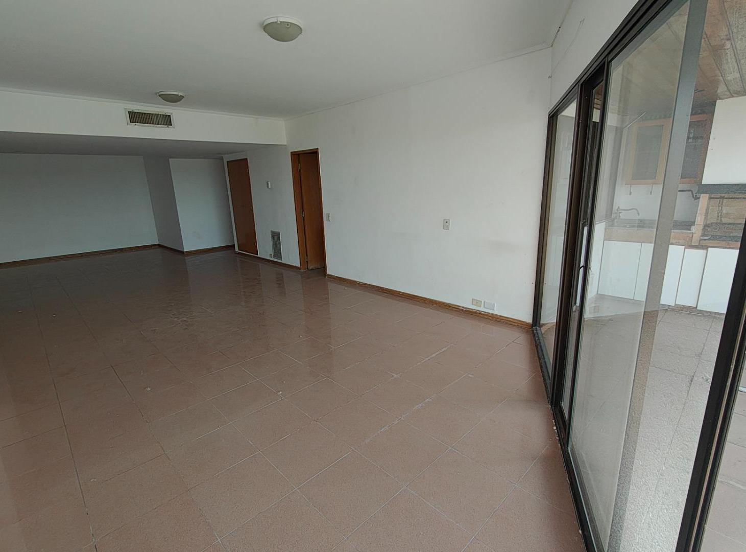 Foto de Depto venta 3 hab. 1 coch 8vo piso Torre1 Marinas Golf Tigre, imagen 5