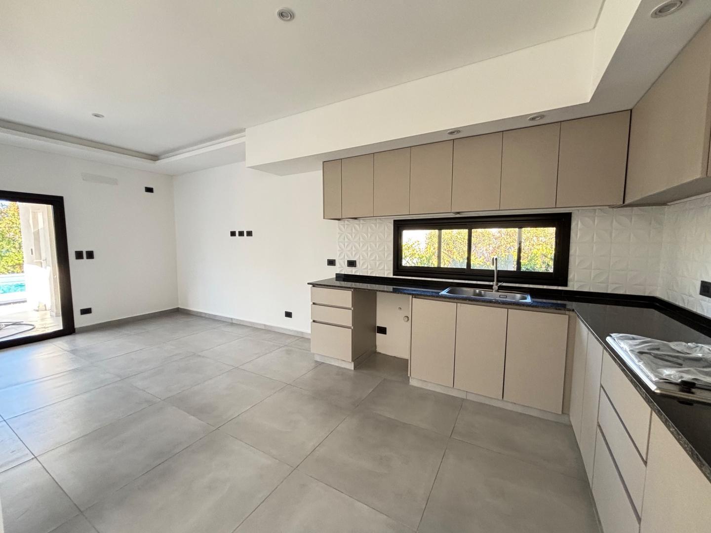 Foto de Casa venta con pileta a estrenar,B.San Matías, Area4.Escobar, imagen 3
