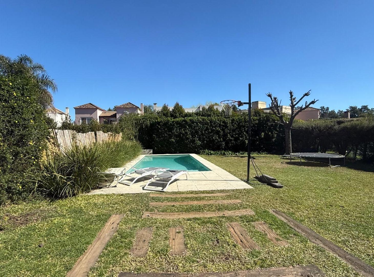 Foto de Casa en venta en Barrio Isla del Sol, Tigre c/pileta, imagen 1