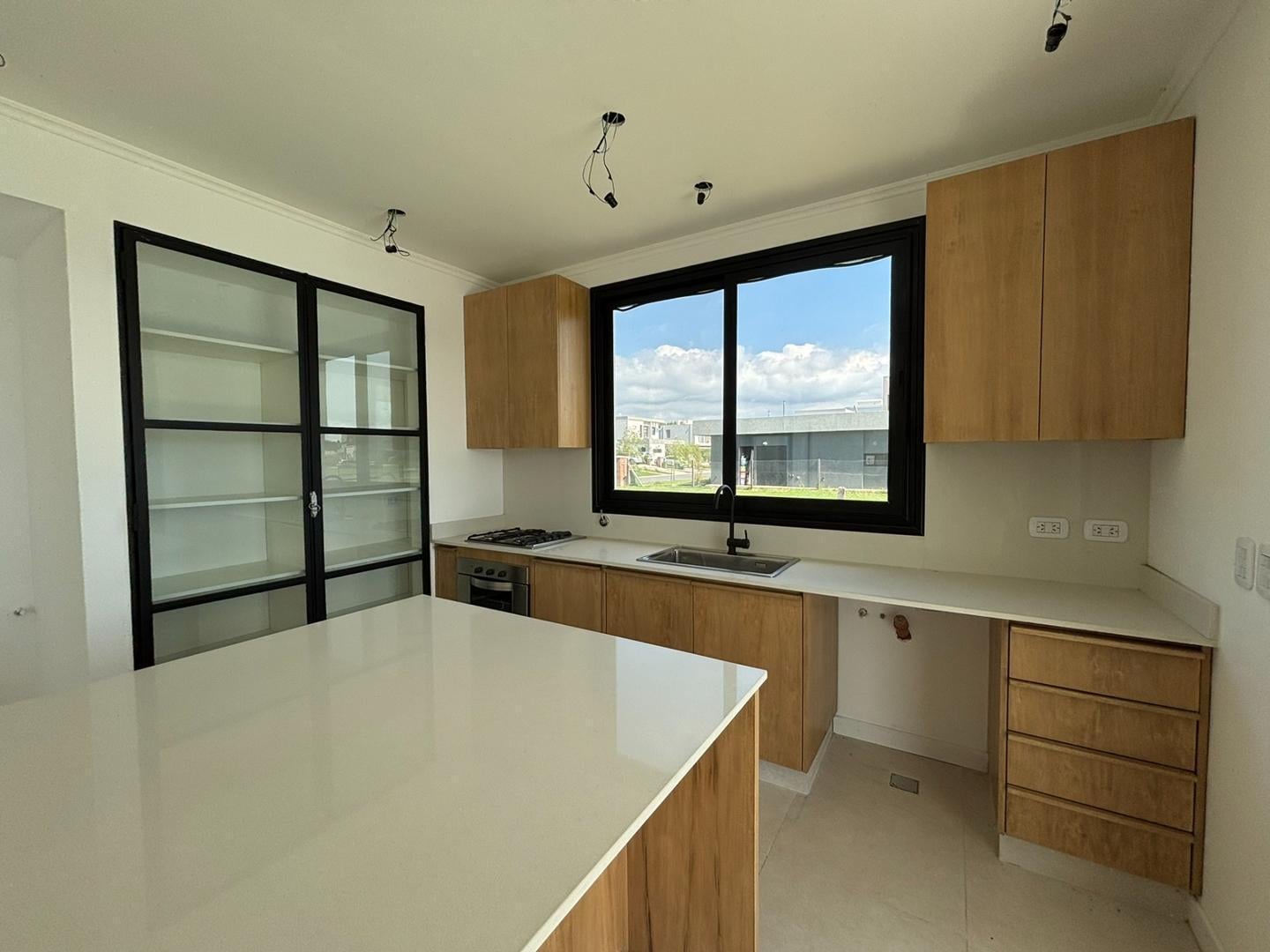 Foto de Moderna casa en venta laguna, pileta, Santa Ana, Villanueva, imagen 4