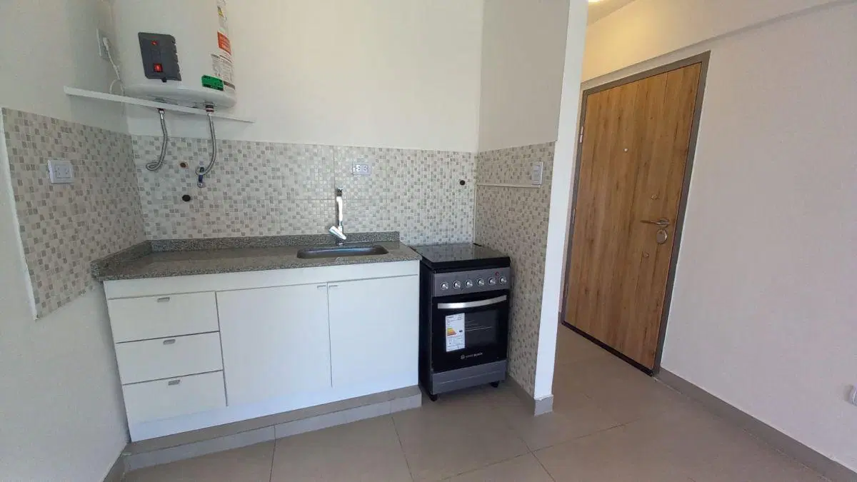 Monoambiente en venta 7°piso en Ramos Mejia! 8