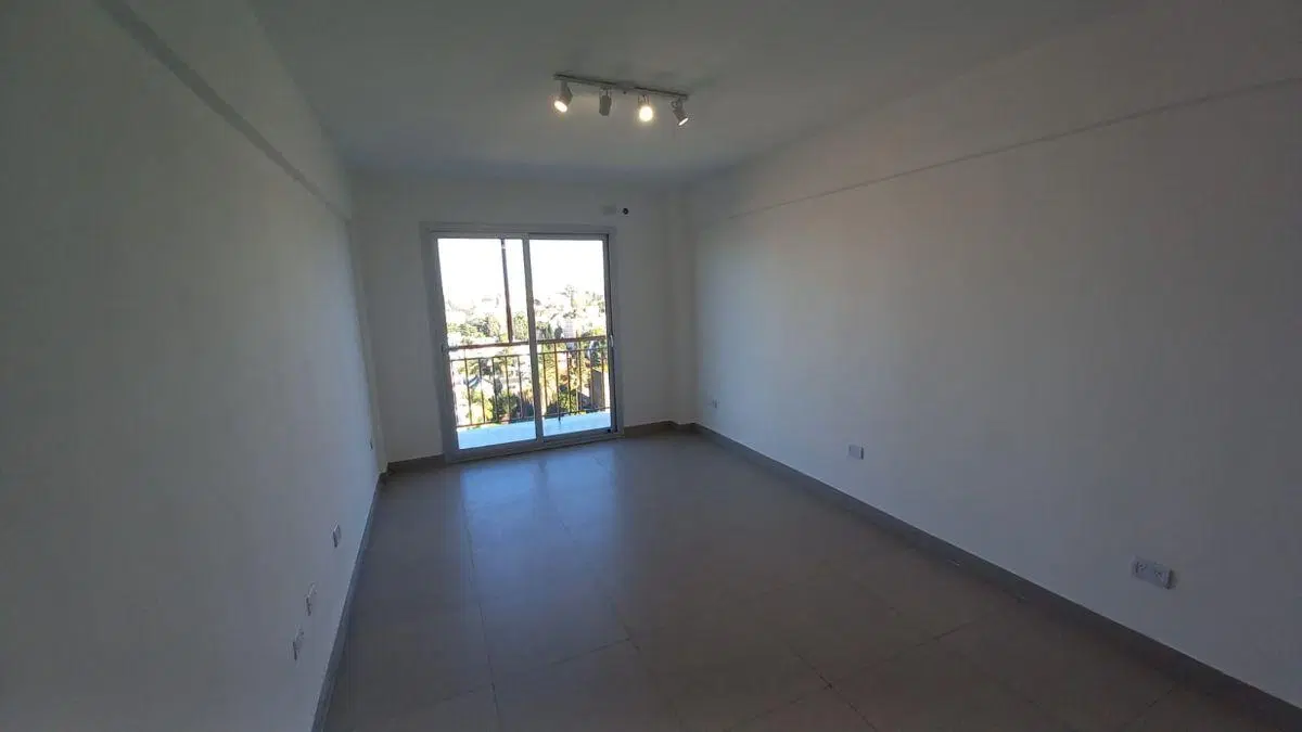 Monoambiente en venta 7°piso en Ramos Mejia! 3