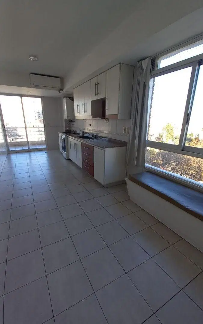 ALQUILER Departamento 4 ambientes con balcón aterrazado + Cochera fija y Amenities 3