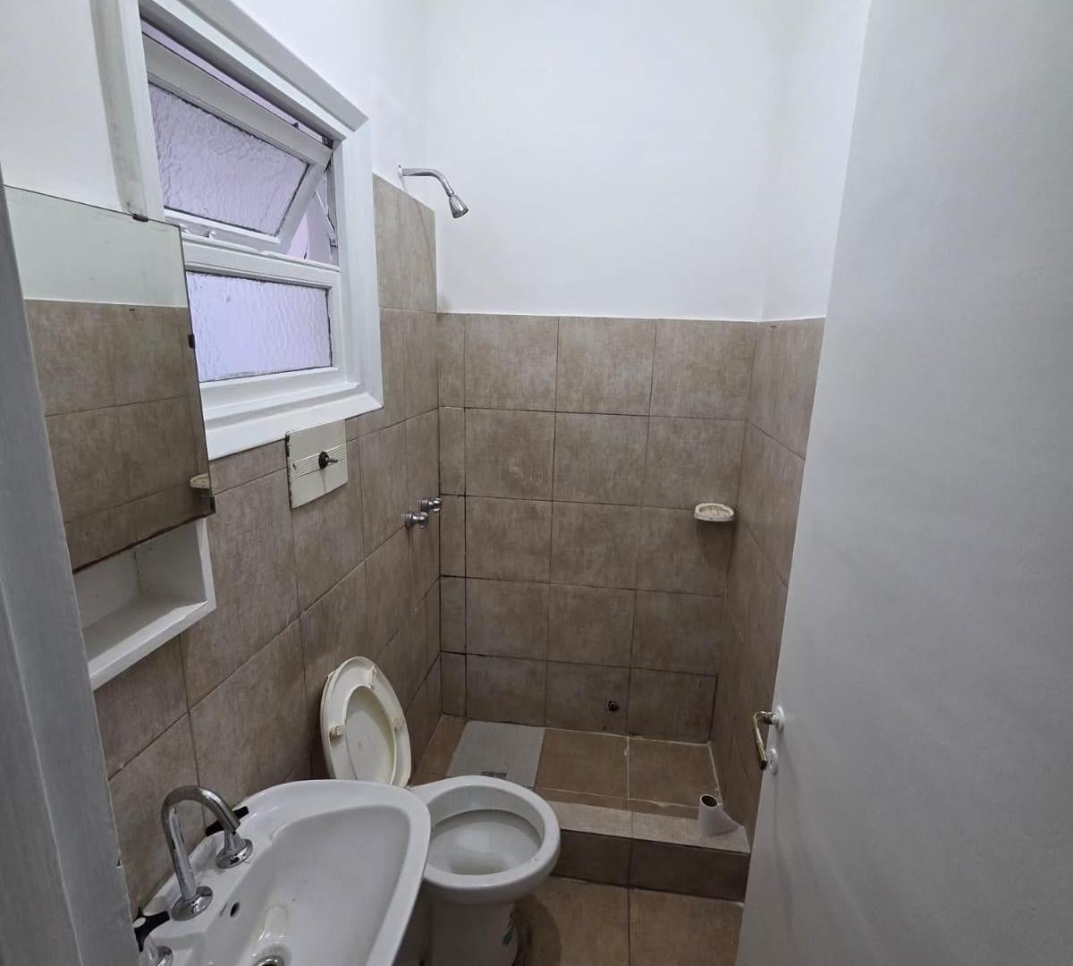 Foto de Departamento de 50 m² con 1 dormitorio en alquiler en Balvanera, imagen 2