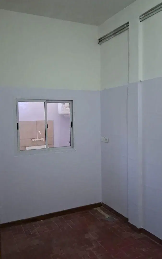Amplio Monoambiente dividido en impecable estado, Para 2 sola Persona Ituzaingo Norte 4