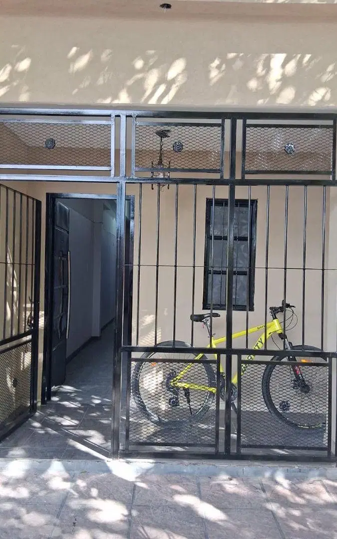 Amplio Monoambiente dividido en impecable estado, Para 2 sola Persona Ituzaingo Norte 1