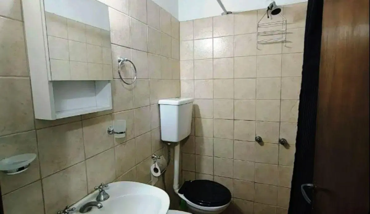 En Excelente Ubicación, A 20 Mts. De La Estación De Castelar, Ideal Profesional. 1