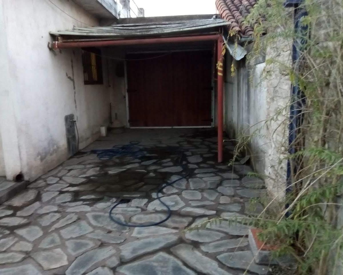Casa de 3 Ambientes - Venta - Moreno 2