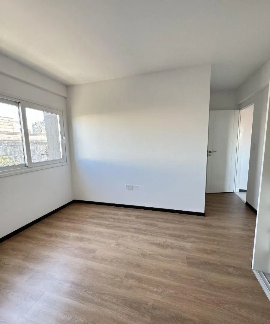 DEPARTAMENTO DE 3 AMBIENTES EN VENTA - HAEDO SUR - A ESTRENAR 3