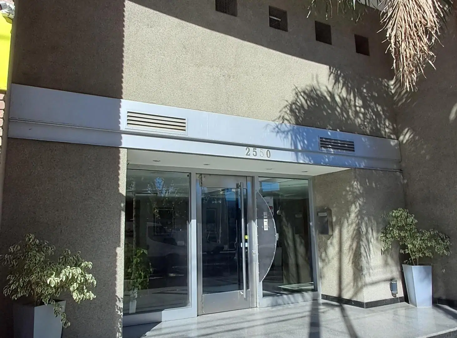 Departamento de 3 ambientes al frente - Venta - Ramos Mejía Norte (a mts de la estación) 3