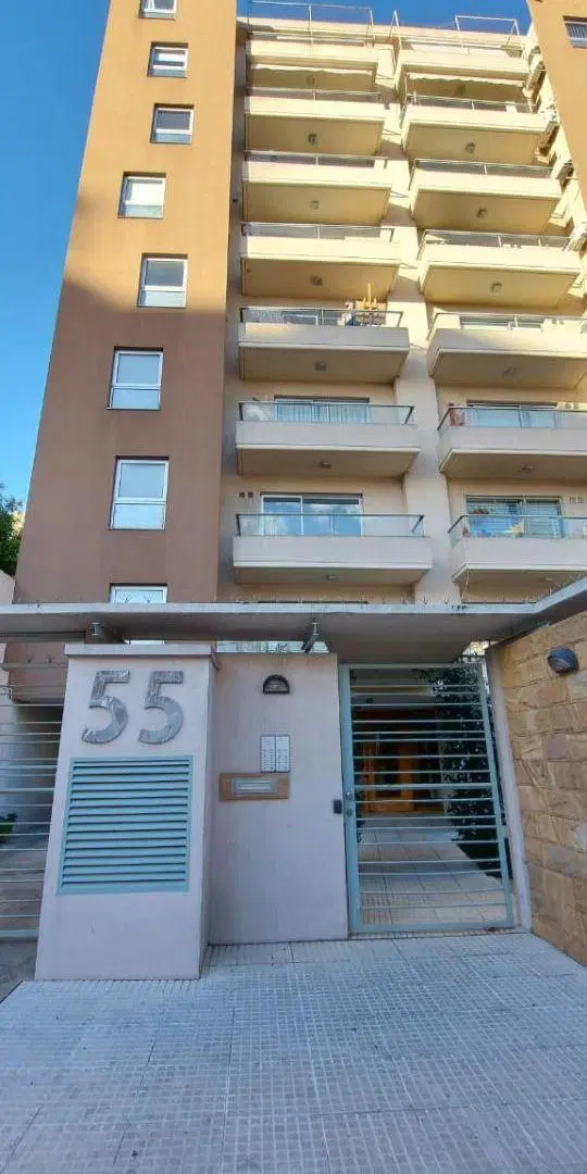 Departamento de 2 ambientes con cochera - Alquiler - Haedo 3