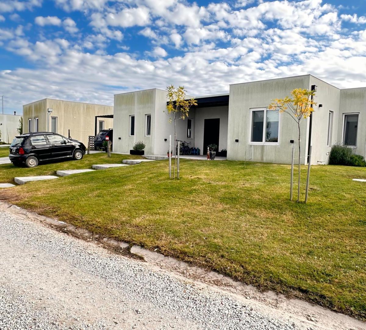 Casa Usd 229.000. - 5 Dorm. + Galeria + Pileta Lote de 773 m² 3