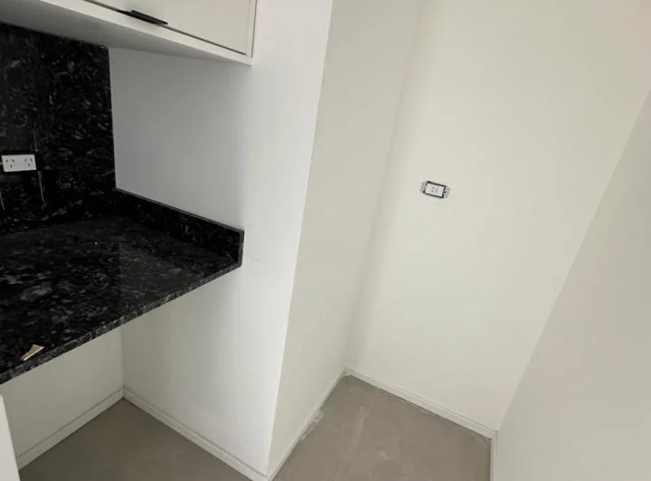 3 AMBIENTES A ESTRENAR CON BALCON SUPER LUMINOSO 2 BAÑOS COMPLETOS HIDALGO 879  3