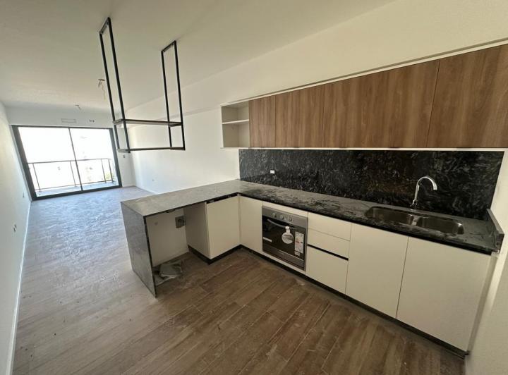 2 AMBIENTES A ESTRENAR FRENTE CON BALCON  BAÑO Y TOILETTE  VESTIDOR HIDALGO 879 5