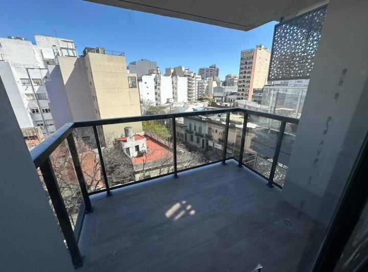 2 AMBIENTES A ESTRENAR FRENTE BALCON BAÑO TOILLETTE  SUPER LUMINOSO HIDALGO 879 5
