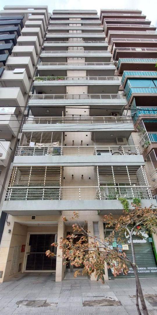 2 AMBIENTES CONTRAFRENTE MODERNO SUPER LUMINOSO BALCON BAÑO Y TOILETTE AV HONORIO PUEYRREDÓN 875