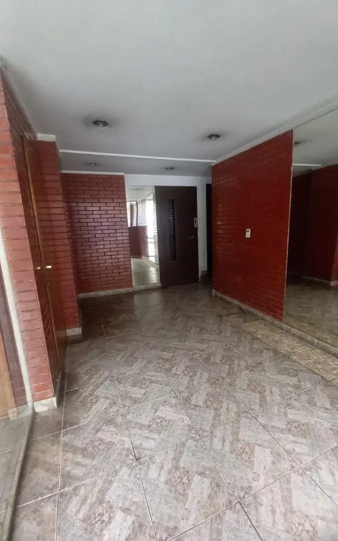 3 AMBIENTES FRENTE SUPER LUMINOSO BALCON COCINA COMEDOR DIARIO COCHERA FIJA CUBIERTA PICHINCHA 1005 4