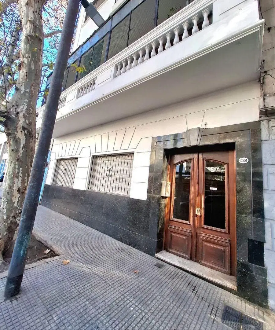 3 AMBIENTES SEMIPISO FRENTE BALCON SUPER LUMINOSO EXCELENTE UBICACION AV JUAN B JUSTO 2551 2