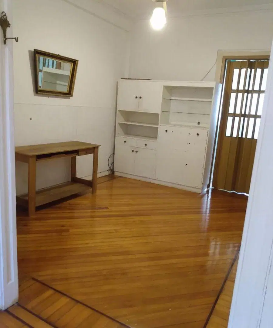 2 AMBIENTES LATERAL SUPER LUMINOSO COCINA Y BAÑO COMPLETO A METROS DE AV RIVADAVIA CASTELLI 25 1
